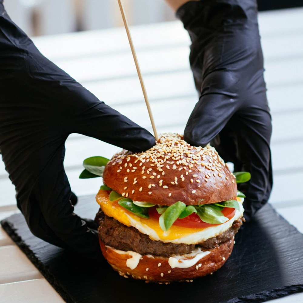 Hand Hygiene in Restaurants and the Food Industry