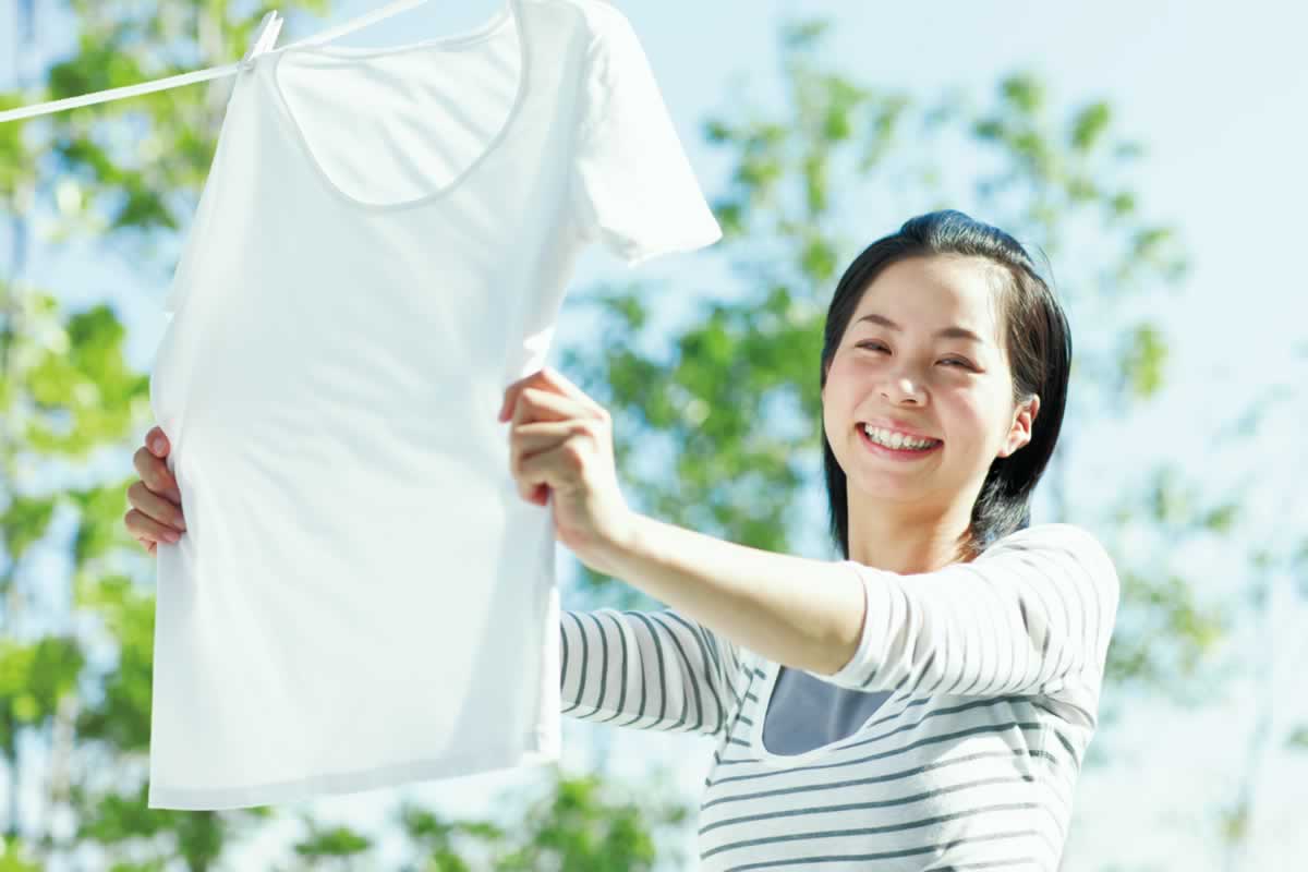 protect your clothes from yellowing