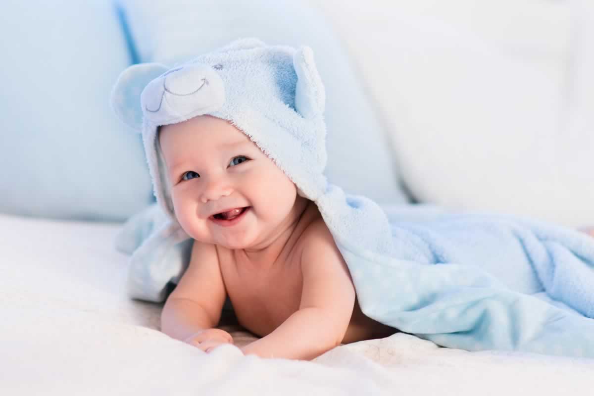 Wrap your baby in a clean, soft blanket washed with arau.baby that will make him/her happy.