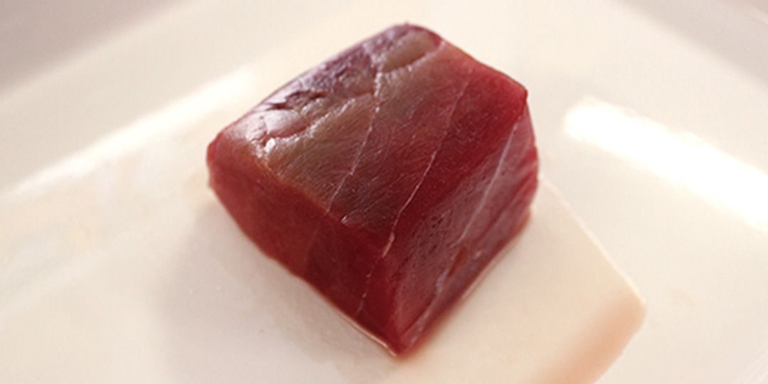 Tuna frozen with slow freezing