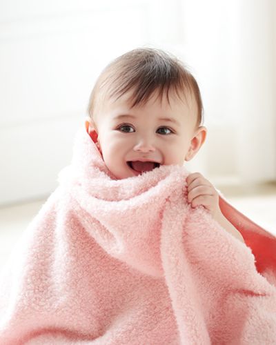 From beauty to healthy foods, to house supplies. SARAYA has all the solutions to take care of the most important people to you.